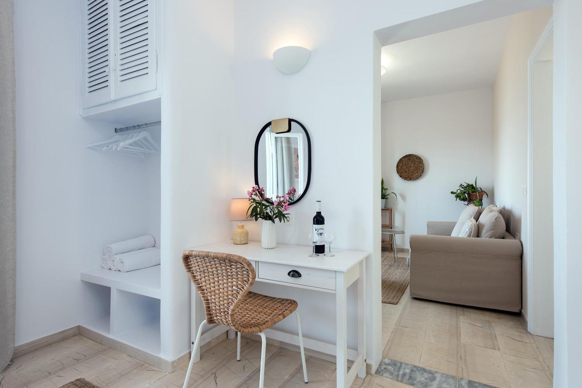 Reana Elegant Apartments By Konnect, バルバティ エクステリア 写真